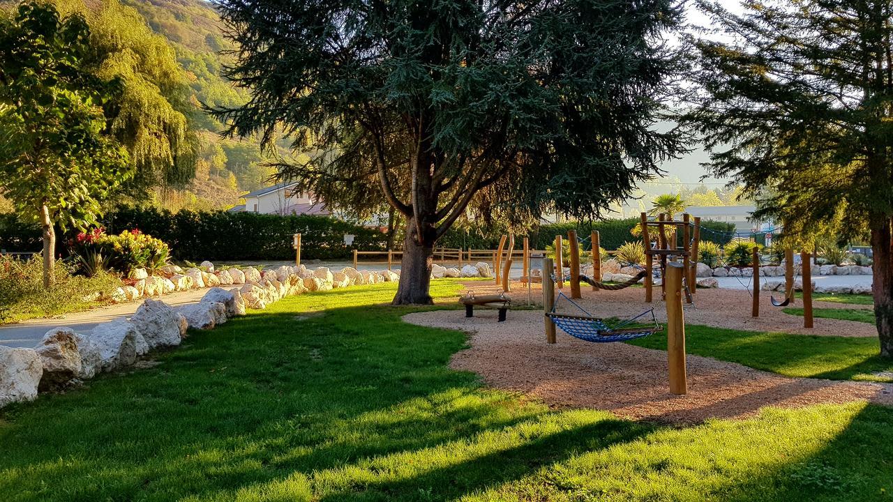 Camping Paradis La Marmotte Ax-les-Thermes Ngoại thất bức ảnh